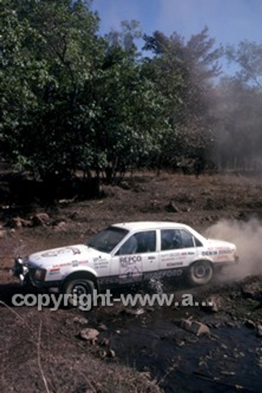 79536 - Max Roberts, Eric Waterson, Tony Carroll, Holden Commodore - 1979 Repco Reliability Trial