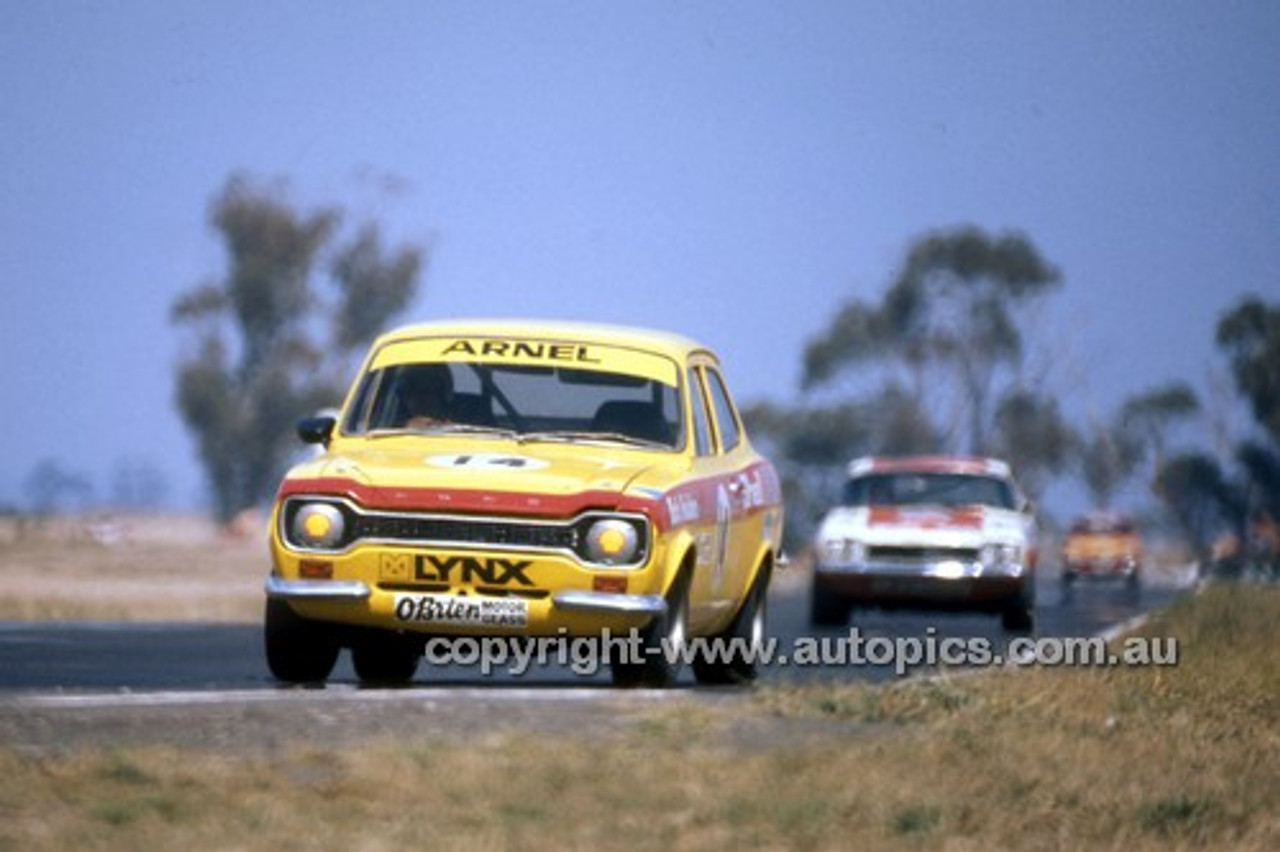 76101 - G. Arnel, Escort - Calder 1976 - Photographer Peter D'Abbs