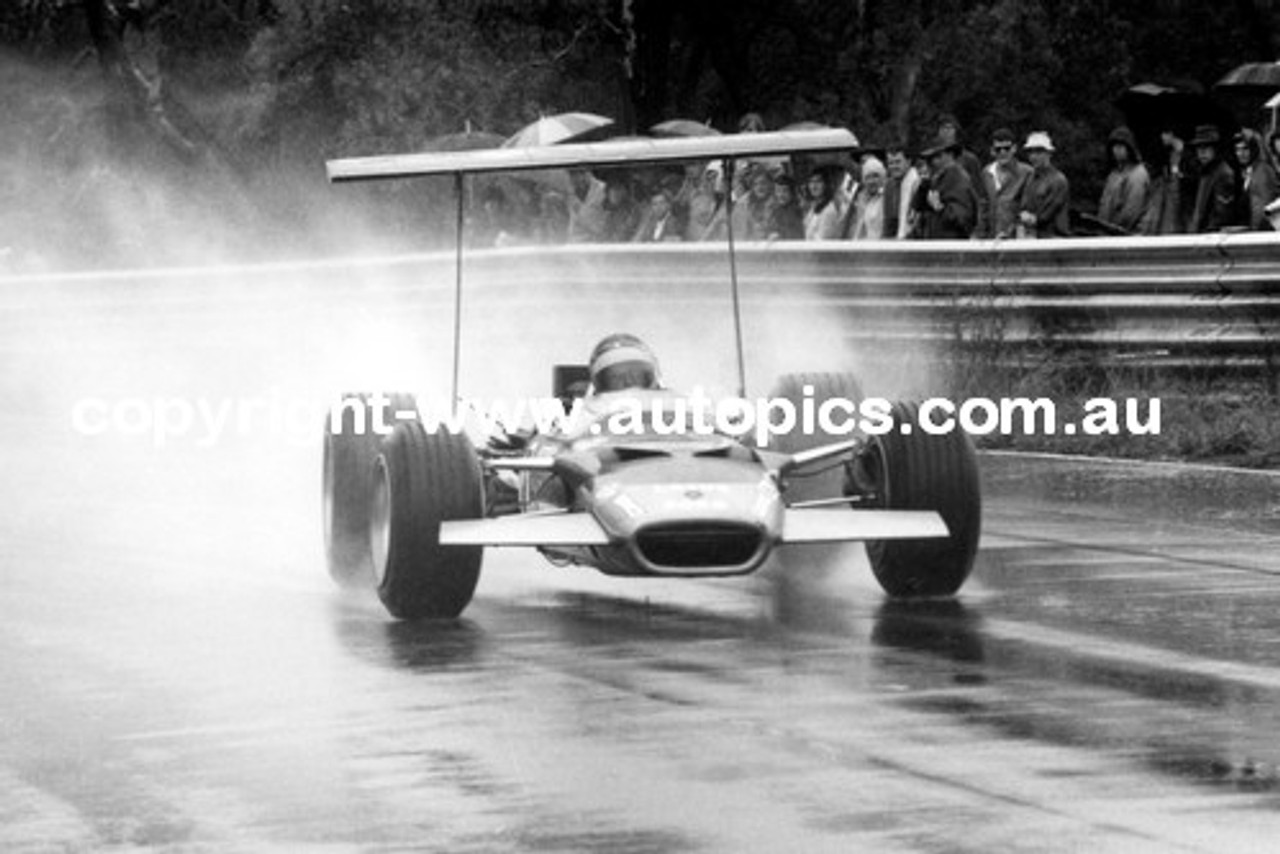 Jochen Rindt  -  Lotus 49B Ford V8  Warwick Farm