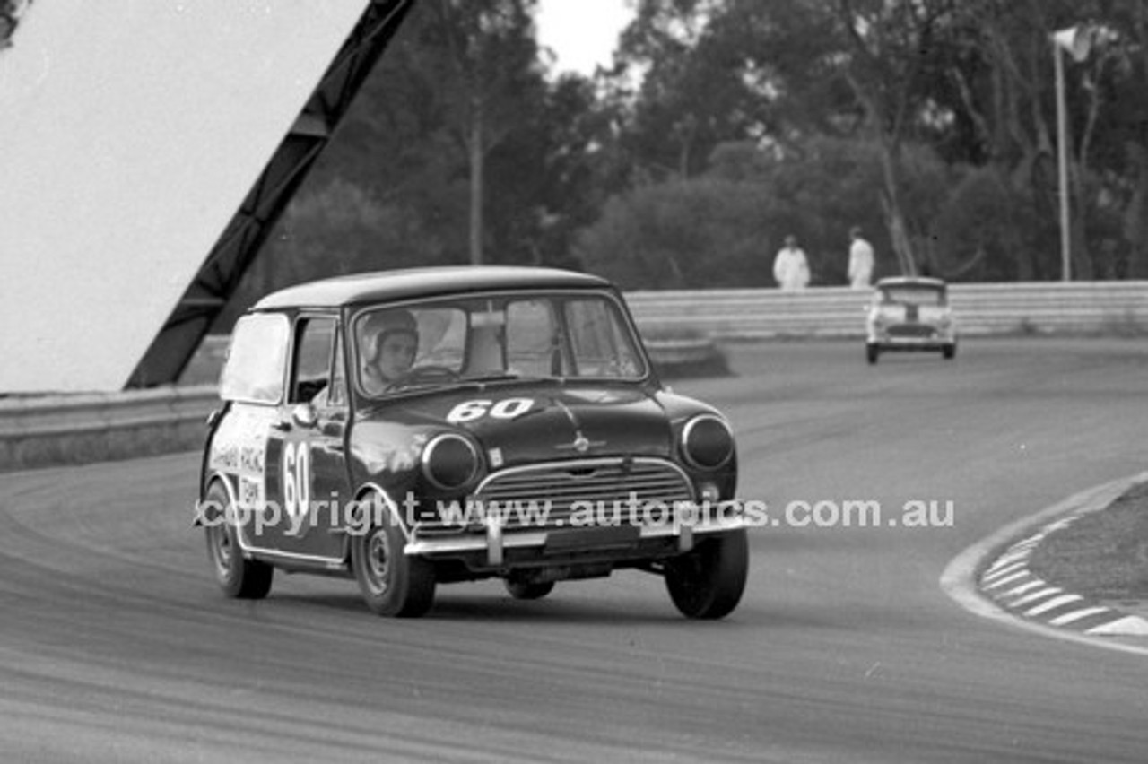 69313 - D. Colville, Morris Cooper S - Warwick Farm 1969 - Photographer Lance J Ruting.