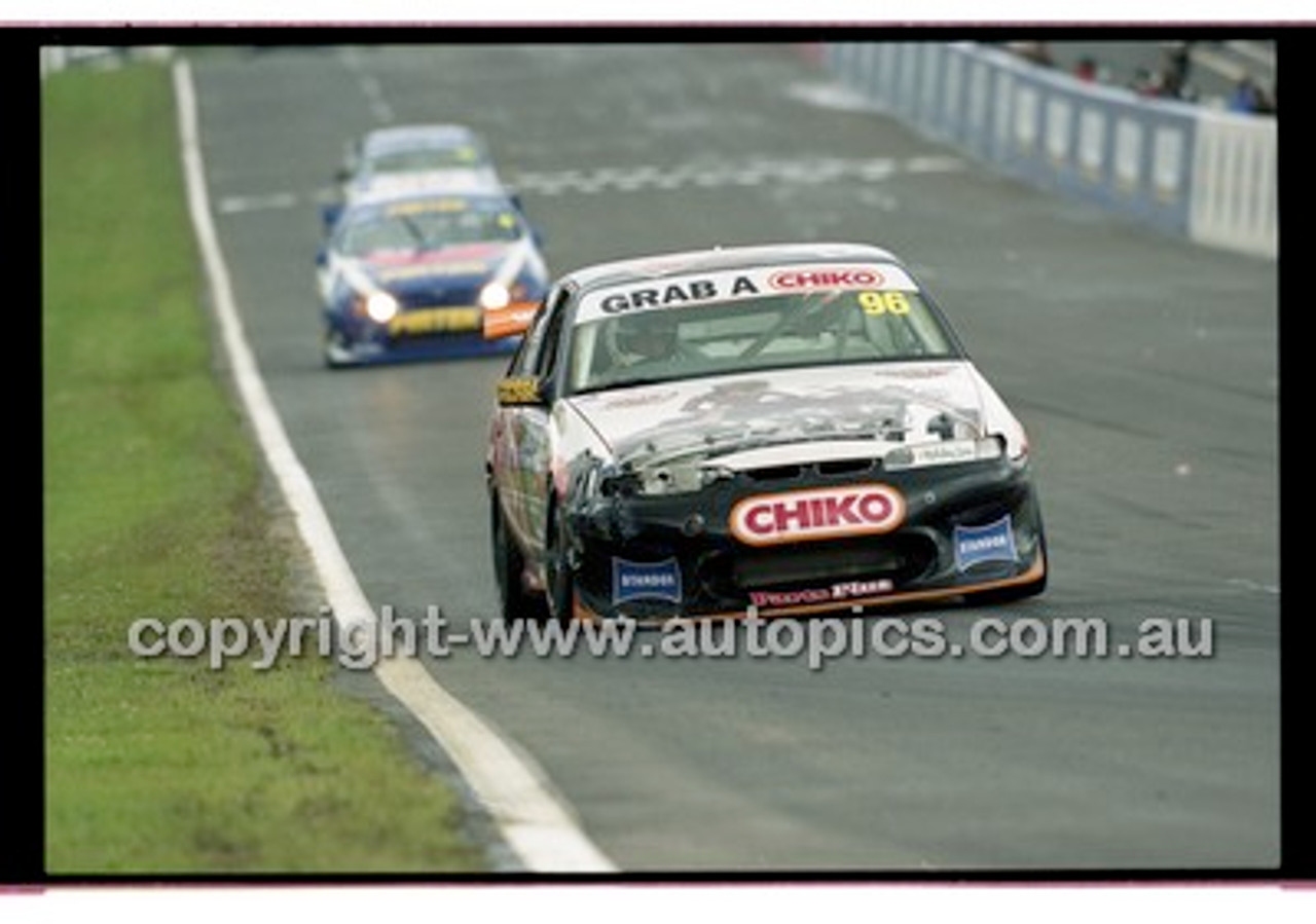 FIA 1000 Bathurst 19th November 2000 - Photographer Marshall Cass - Code 00-MC-B00-008