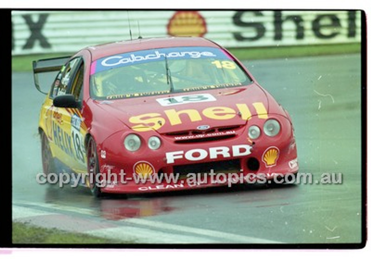 FIA 1000 Bathurst 19th November 2000 - Photographer Marshall Cass - Code 00-MC-B00-030