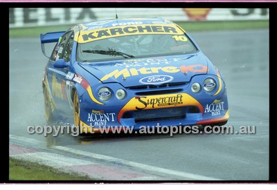 FIA 1000 Bathurst 19th November 2000 - Photographer Marshall Cass - Code 00-MC-B00-039