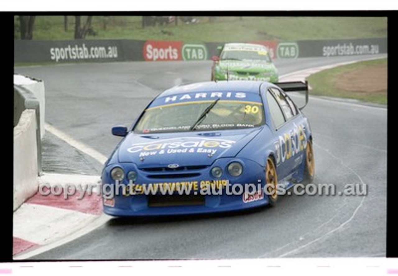 FIA 1000 Bathurst 19th November 2000 - Photographer Marshall Cass - Code 00-MC-B00-074