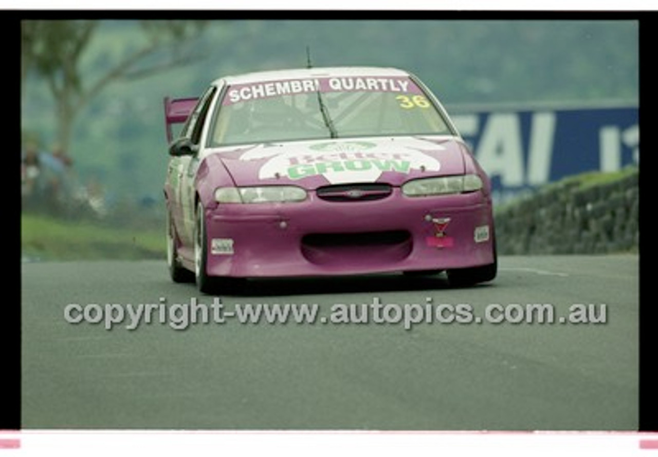 FIA 1000 Bathurst 19th November 2000 - Photographer Marshall Cass - Code 00-MC-B00-148