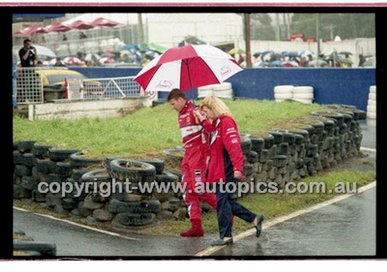 FIA 1000 Bathurst 19th November 2000 - Photographer Marshall Cass - Code 00-MC-B00-181