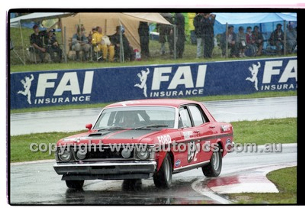 FIA 1000 Bathurst 19th November 2000 - Photographer Marshall Cass - Code 00-MC-B00-183