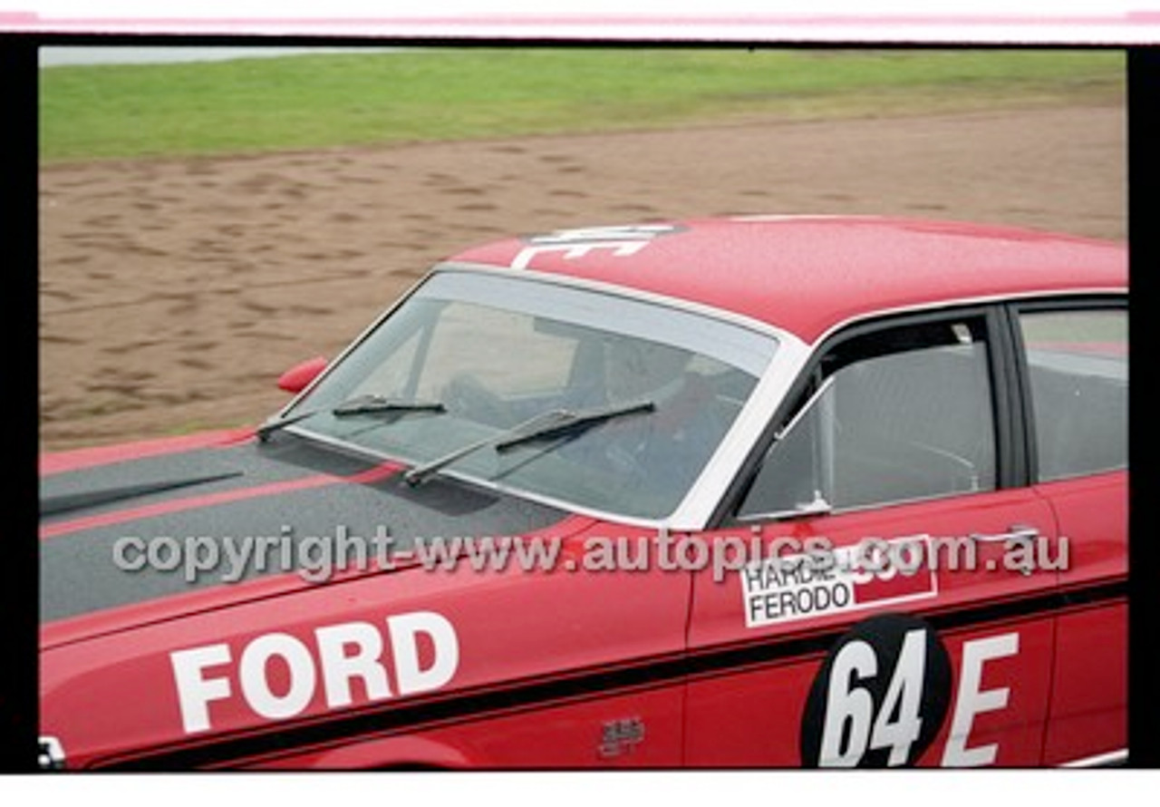 FIA 1000 Bathurst 19th November 2000 - Photographer Marshall Cass - Code 00-MC-B00-184