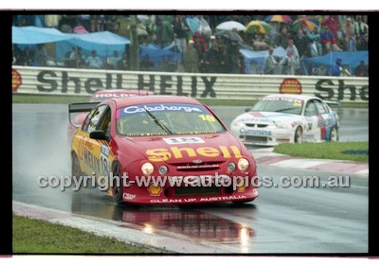 FIA 1000 Bathurst 19th November 2000 - Photographer Marshall Cass - Code 00-MC-B00-223