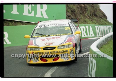 FIA 1000 Bathurst 19th November 2000 - Photographer Marshall Cass - Code 00-MC-B00-254