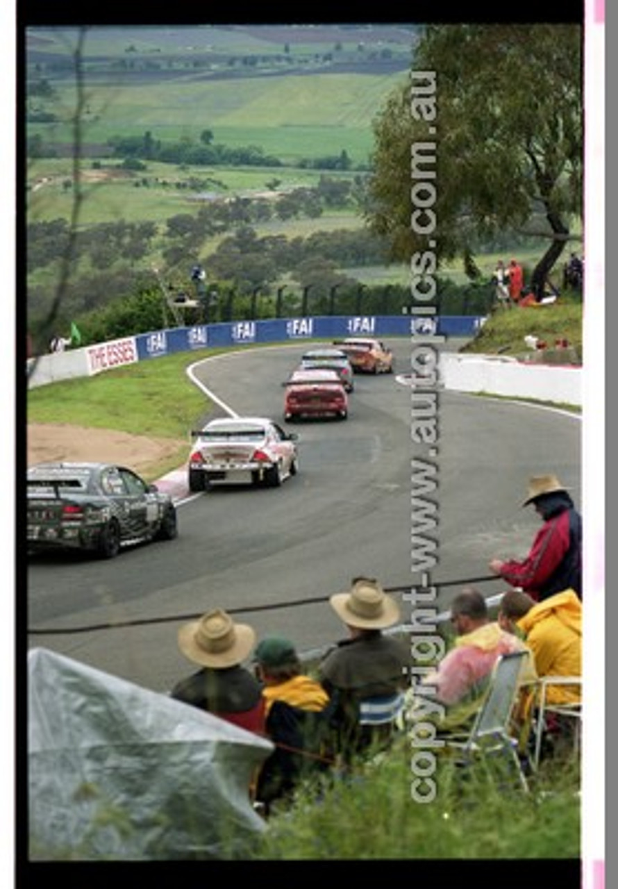 FIA 1000 Bathurst 19th November 2000 - Photographer Marshall Cass - Code 00-MC-B00-263