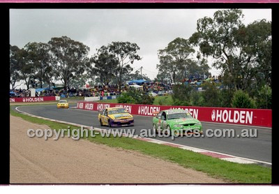 FIA 1000 Bathurst 19th November 2000 - Photographer Marshall Cass - Code 00-MC-B00-274