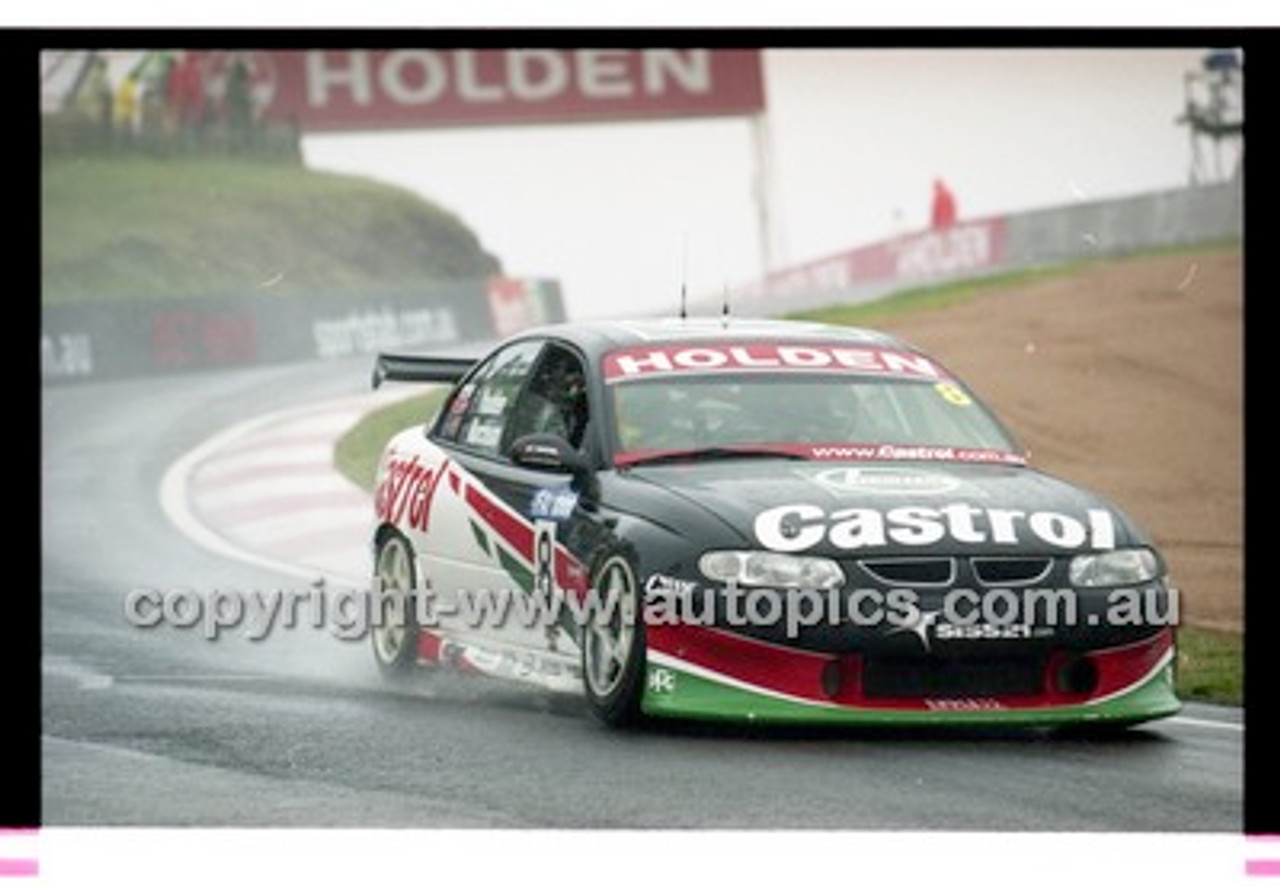 FIA 1000 Bathurst 19th November 2000 - Photographer Marshall Cass - Code 00-MC-B00-288