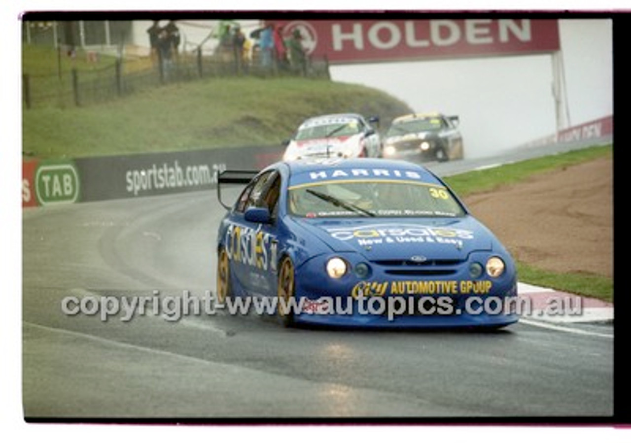 FIA 1000 Bathurst 19th November 2000 - Photographer Marshall Cass - Code 00-MC-B00-290