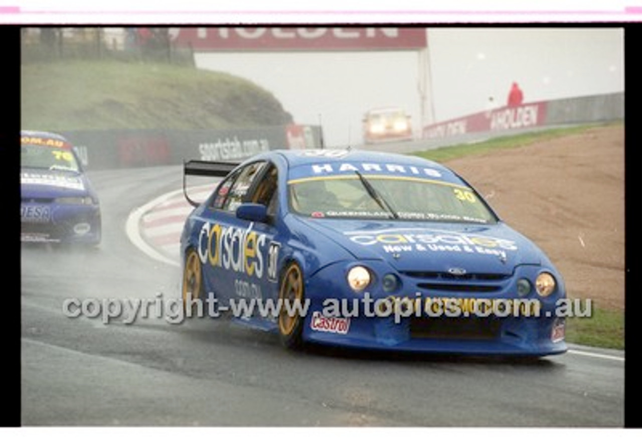 FIA 1000 Bathurst 19th November 2000 - Photographer Marshall Cass - Code 00-MC-B00-305