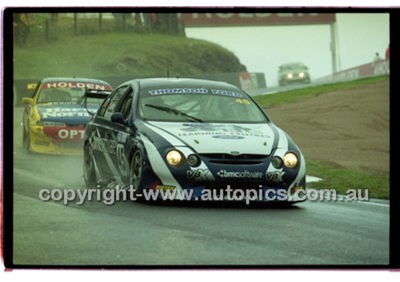 FIA 1000 Bathurst 19th November 2000 - Photographer Marshall Cass - Code 00-MC-B00-314