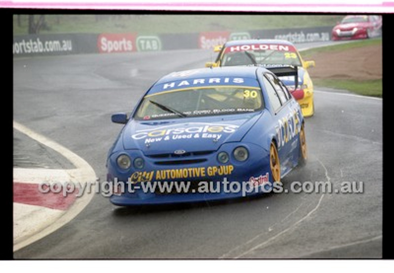 FIA 1000 Bathurst 19th November 2000 - Photographer Marshall Cass - Code 00-MC-B00-350