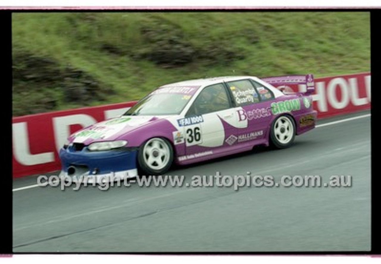 FIA 1000 Bathurst 19th November 2000 - Photographer Marshall Cass - Code 00-MC-B00-359