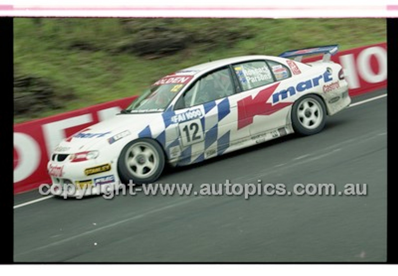 FIA 1000 Bathurst 19th November 2000 - Photographer Marshall Cass - Code 00-MC-B00-370