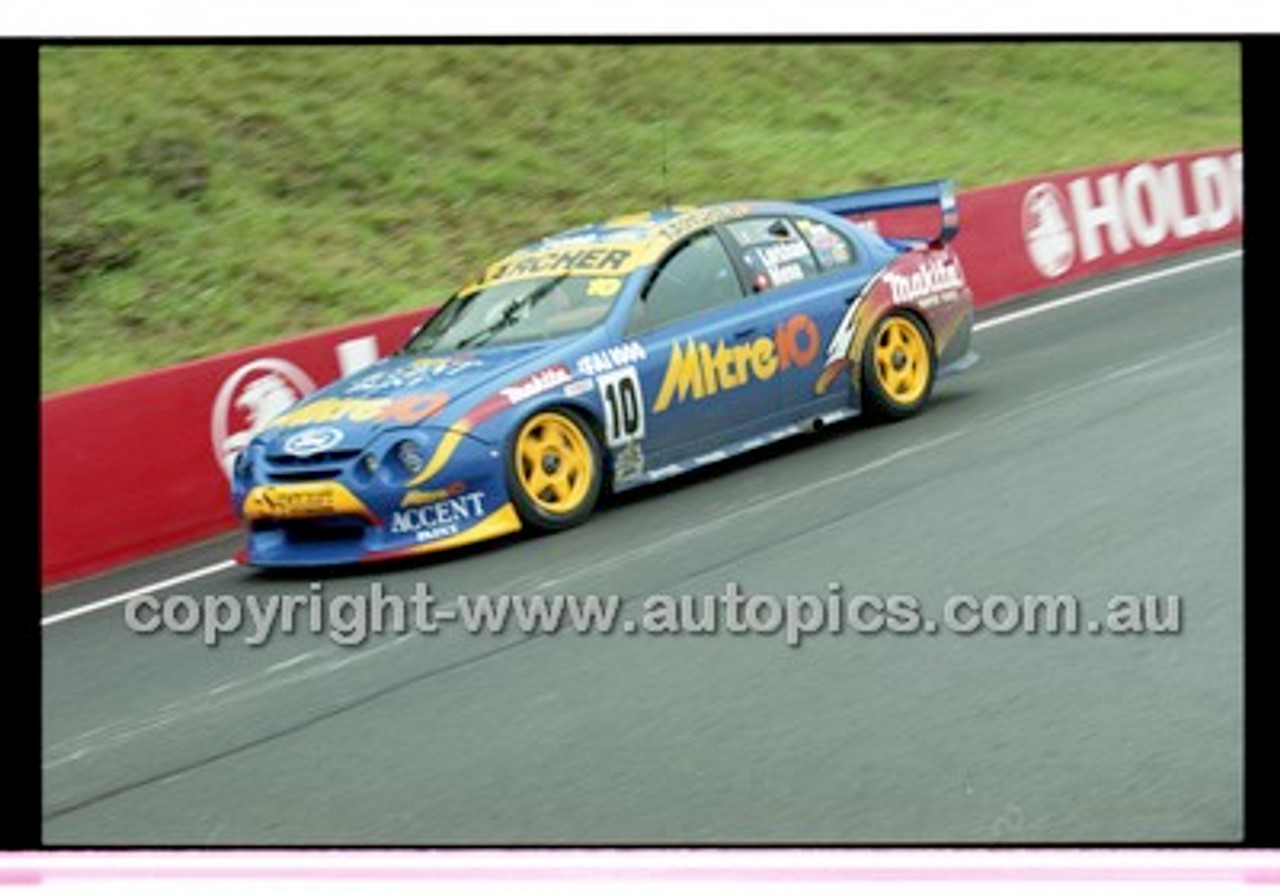 FIA 1000 Bathurst 19th November 2000 - Photographer Marshall Cass - Code 00-MC-B00-376