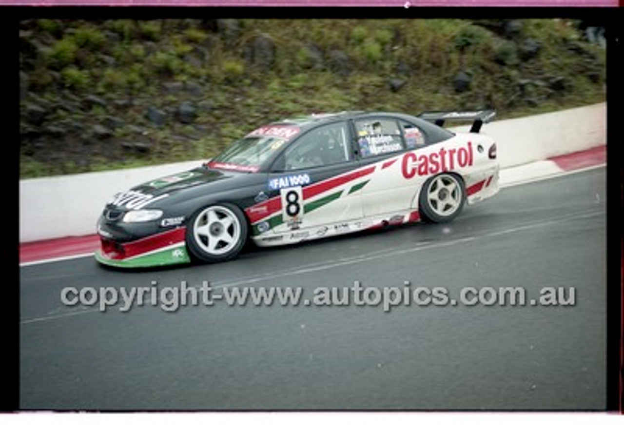 FIA 1000 Bathurst 19th November 2000 - Photographer Marshall Cass - Code 00-MC-B00-386