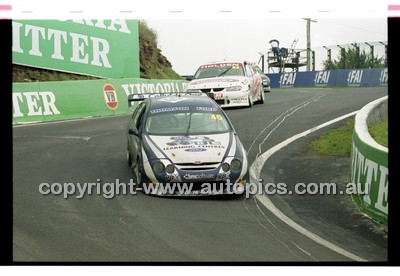 FIA 1000 Bathurst 19th November 2000 - Photographer Marshall Cass - Code 00-MC-B00-456