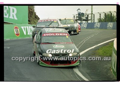 FIA 1000 Bathurst 19th November 2000 - Photographer Marshall Cass - Code 00-MC-B00-499
