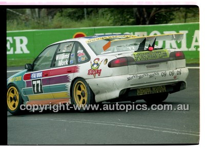 FIA 1000 Bathurst 19th November 2000 - Photographer Marshall Cass - Code 00-MC-B00-571
