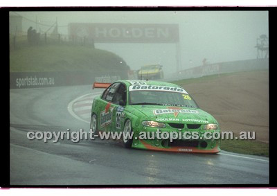 FIA 1000 Bathurst 19th November 2000 - Photographer Marshall Cass - Code 00-MC-B00-602