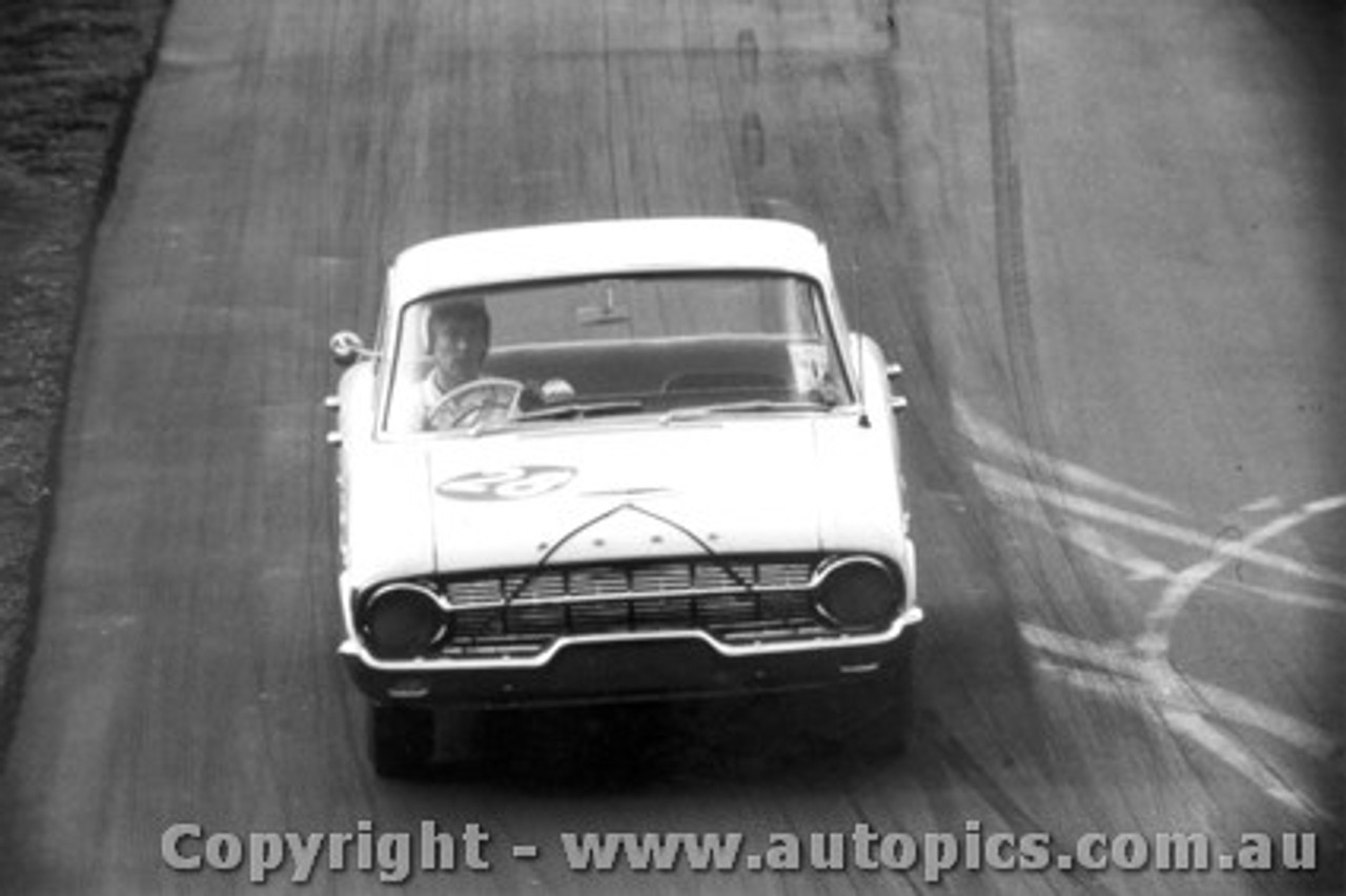 Bob Blattman  -  Ford Falcon XL - Oran Park 1965