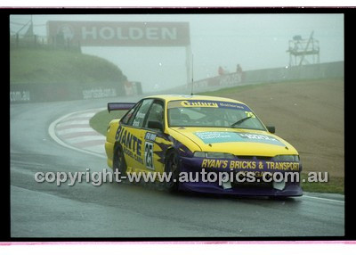 FIA 1000 Bathurst 19th November 2000 - Photographer Marshall Cass - Code 00-MC-B00-609
