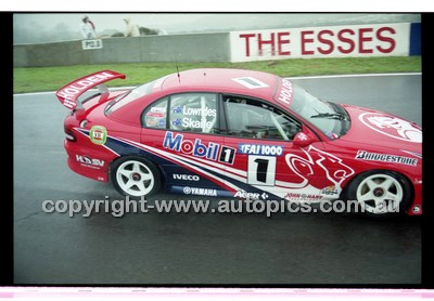 FIA 1000 Bathurst 19th November 2000 - Photographer Marshall Cass - Code 00-MC-B00-672