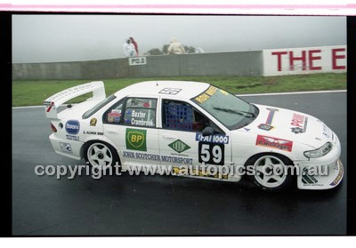 FIA 1000 Bathurst 19th November 2000 - Photographer Marshall Cass - Code 00-MC-B00-687