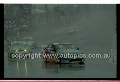 FIA 1000 Bathurst 19th November 2000 - Photographer Marshall Cass - Code 00-MC-B00-720