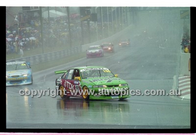 FIA 1000 Bathurst 19th November 2000 - Photographer Marshall Cass - Code 00-MC-B00-721