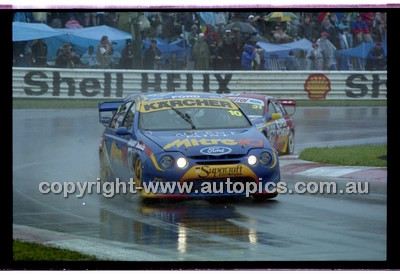 FIA 1000 Bathurst 19th November 2000 - Photographer Marshall Cass - Code 00-MC-B00-729