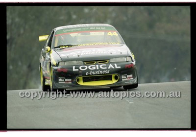 FIA 1000 Bathurst 19th November 2000 - Photographer Marshall Cass - Code 00-MC-B00-741