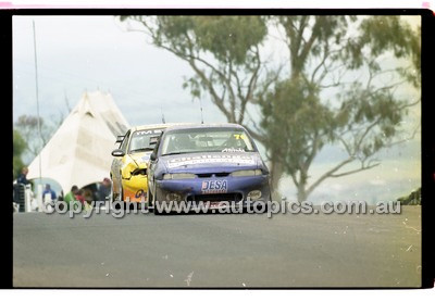 FIA 1000 Bathurst 19th November 2000 - Photographer Marshall Cass - Code 00-MC-B00-757