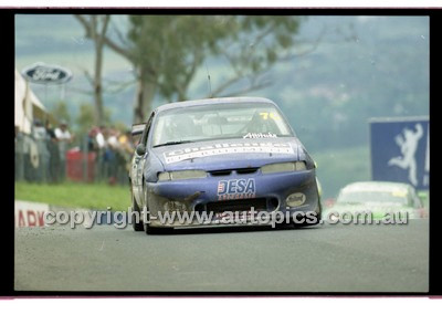 FIA 1000 Bathurst 19th November 2000 - Photographer Marshall Cass - Code 00-MC-B00-765