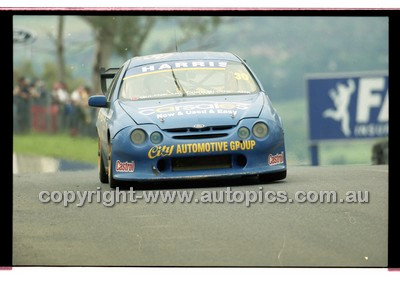 FIA 1000 Bathurst 19th November 2000 - Photographer Marshall Cass - Code 00-MC-B00-767