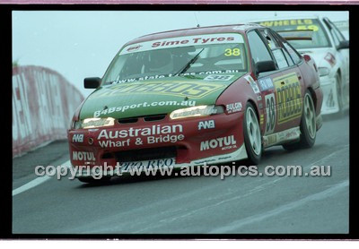 FIA 1000 Bathurst 19th November 2000 - Photographer Marshall Cass - Code 00-MC-B00-771