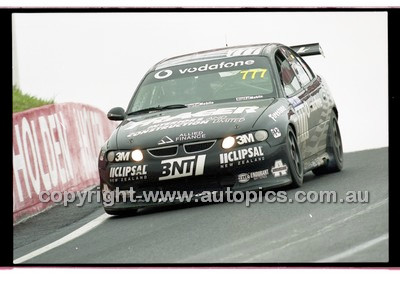 FIA 1000 Bathurst 19th November 2000 - Photographer Marshall Cass - Code 00-MC-B00-791