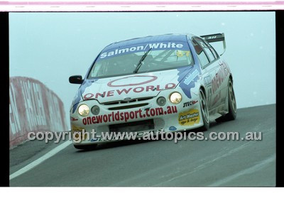 FIA 1000 Bathurst 19th November 2000 - Photographer Marshall Cass - Code 00-MC-B00-802