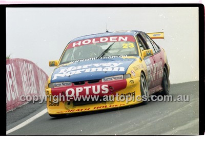 FIA 1000 Bathurst 19th November 2000 - Photographer Marshall Cass - Code 00-MC-B00-804