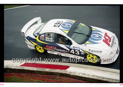 FIA 1000 Bathurst 19th November 2000 - Photographer Marshall Cass - Code 00-MC-B00-828