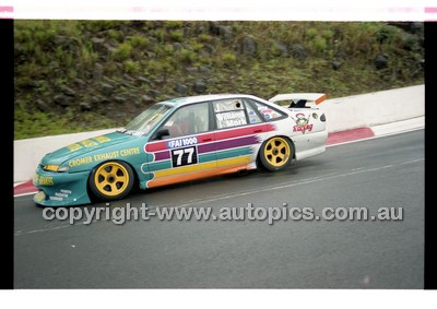 FIA 1000 Bathurst 19th November 2000 - Photographer Marshall Cass - Code 00-MC-B00-843