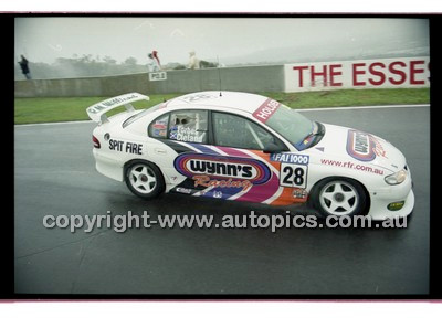 FIA 1000 Bathurst 19th November 2000 - Photographer Marshall Cass - Code 00-MC-B00-878
