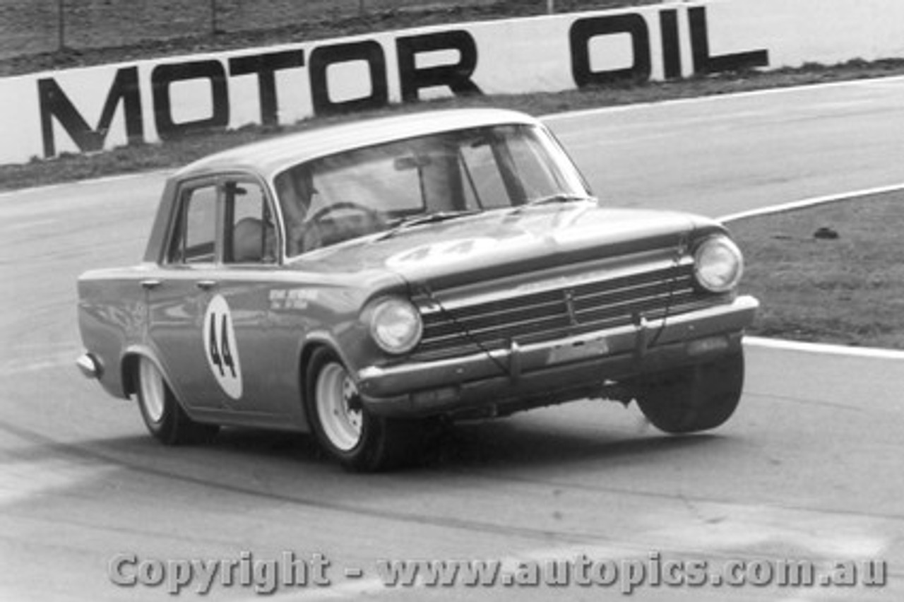 Wilkinson  -  Holden EH  Oran Park  1968 - Photographer David Blanch