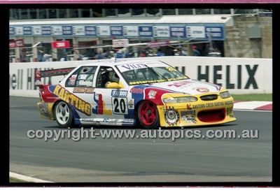 FIA 1000 Bathurst 19th November 2000 - Photographer Marshall Cass - Code 00-MC-B00-932