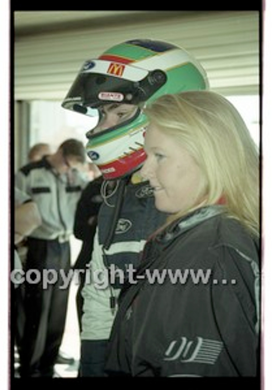 Bathurst 1000, 2001 - Photographer Marshall Cass - Code 01-MC-B01-082